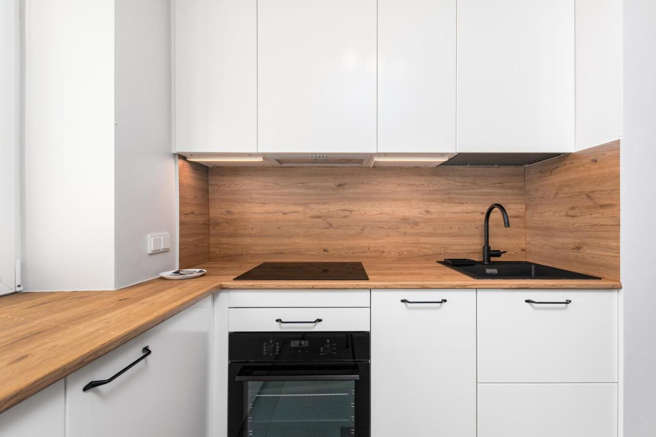Pl. Dabrowskiego 12 By Homeprime Warsaw Exterior photo